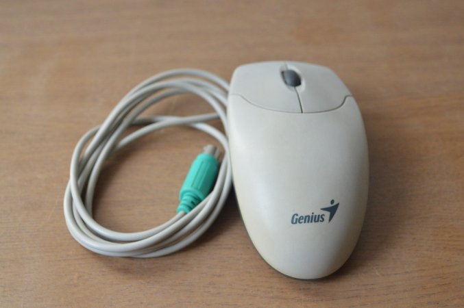 mouse-mecanico-clasico-ball-genius-ps2-D_NQ_NP_489021-MCO20696017650_052016-F.jpg