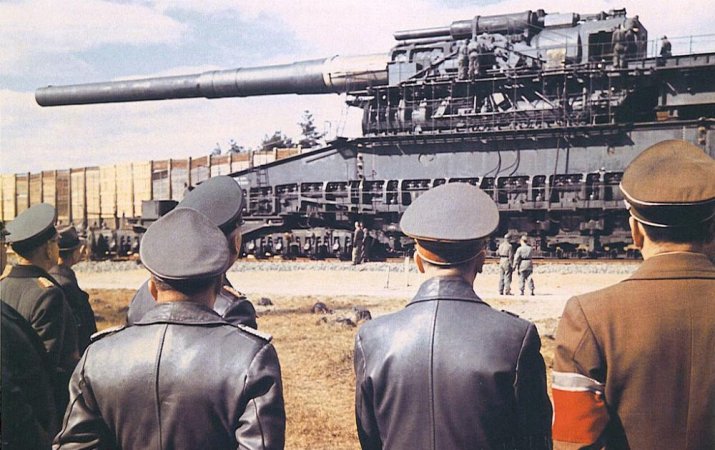 Hitler-gustav-railway-gun.jpg