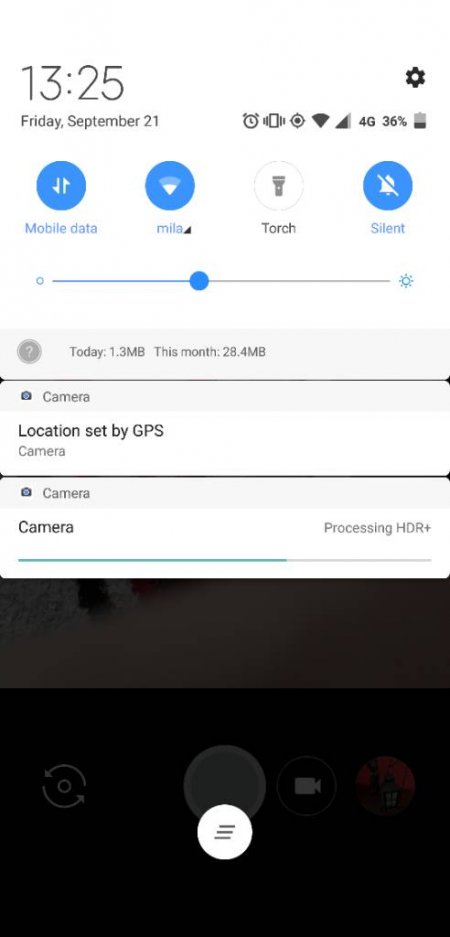 Screenshot_2018-09-21-13-25-12-577_com.google.android.Pixel2Mod.jpeg