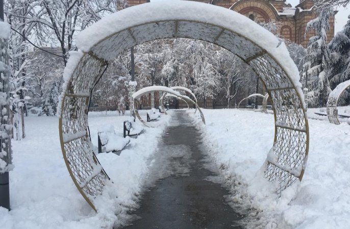Izgleda da Keep Light portali na Tašmajdanu nisu predviđeni da na njih pada sneg..jpg