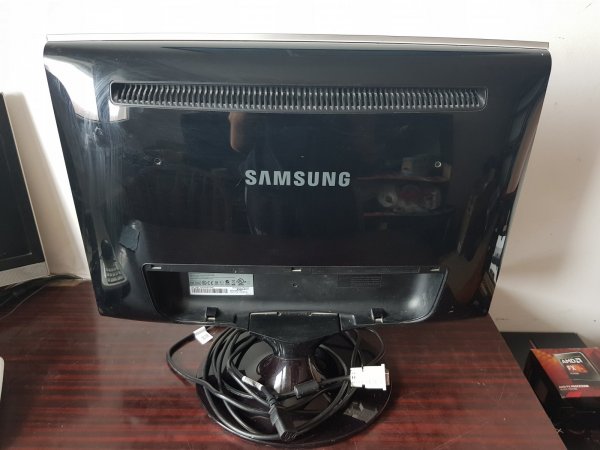 Samsung SyncMaster T240 6.jpg