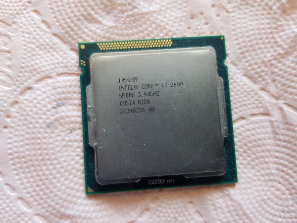 Intel Core i7-2600 Socket 1155 1.jpg
