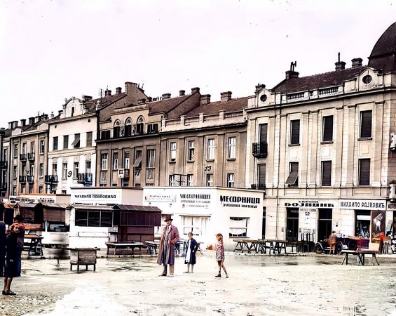 Bajlonova pijaca - Novosadska ulica danas Dragoslava Jovanovića krajem 20ih.jpg