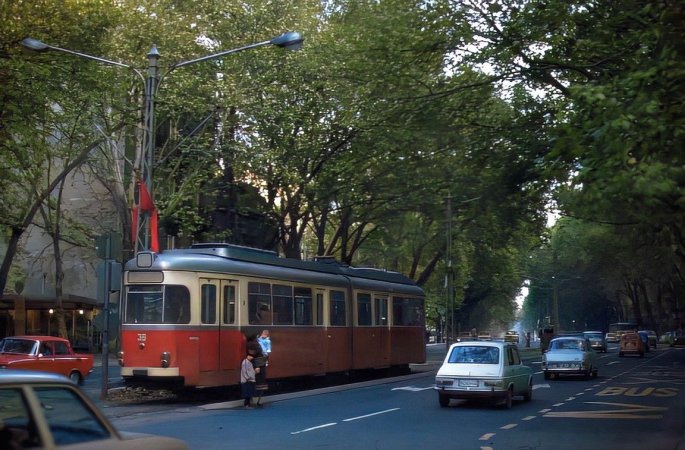  Булевара код Ташмајдана, крајем седамдесетих, раскрсницa Булевара Револуције и Бориса Кидрича...jpg