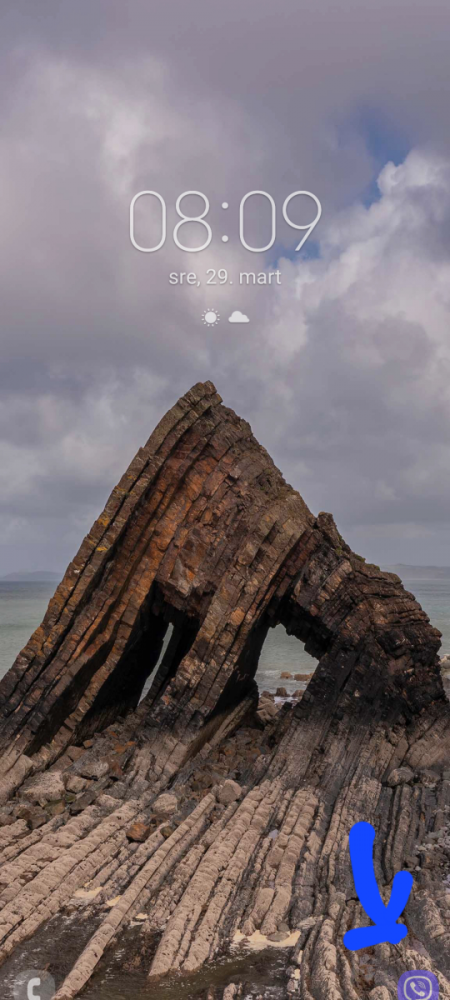 Screenshot_20230329_080914_One UI Home.png