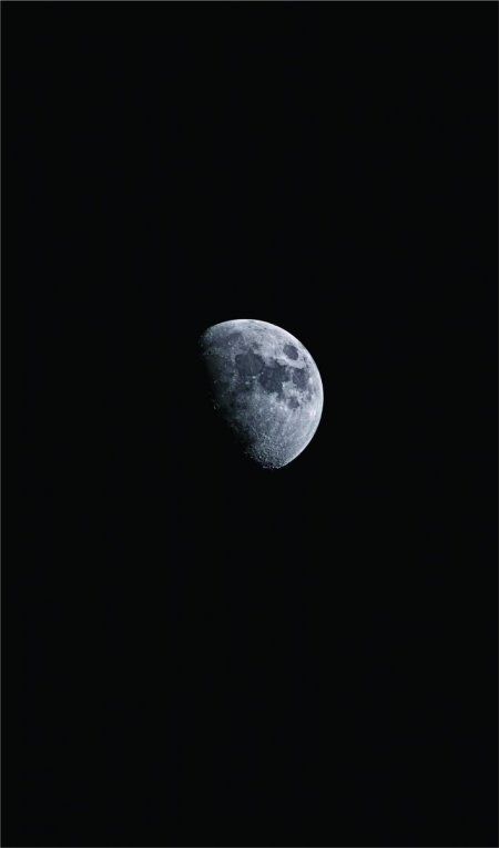 Mesec.jpg