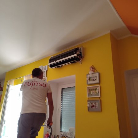 IMG-6bf6ea09ea6c96326c7a736ddd66d240-V.jpg