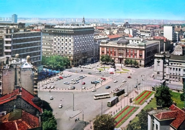 Trg Republike krajem 60ih.jpg