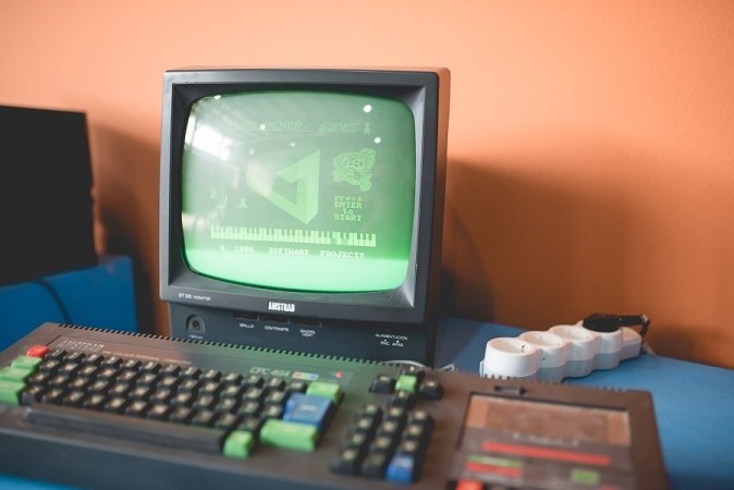 amstrad-cpc-464.jpg amstrad-cpc-464.jpg