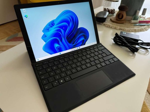 Surface Pro 7.jpg