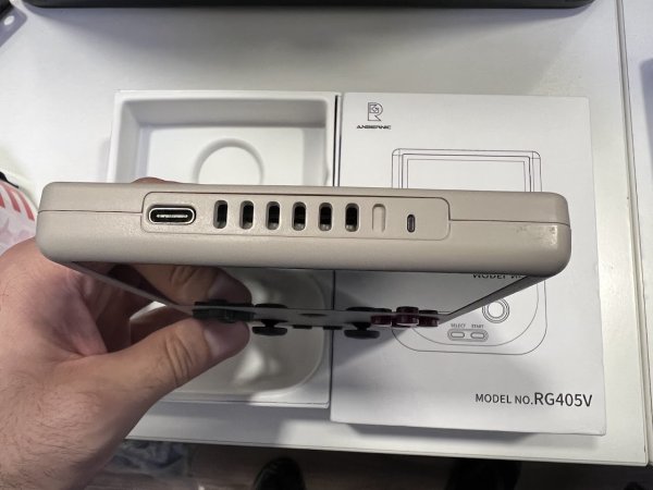 RG405V 01.jpg RG405V 01.jpg